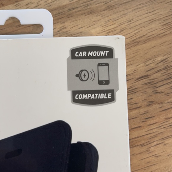 Samsung Galaxy S10 Case - Picture 4 of 13